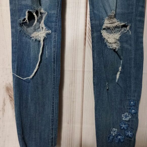 Ladies 2 Embroidered Ripped Distressed Jeans Floral Design Denim - Picture 4 of 8
